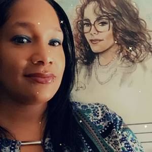 Meet your Posher, Sharifa